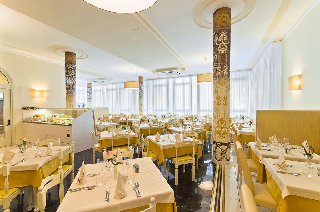 Hotel Montecarlo Bibione Luaran gambar