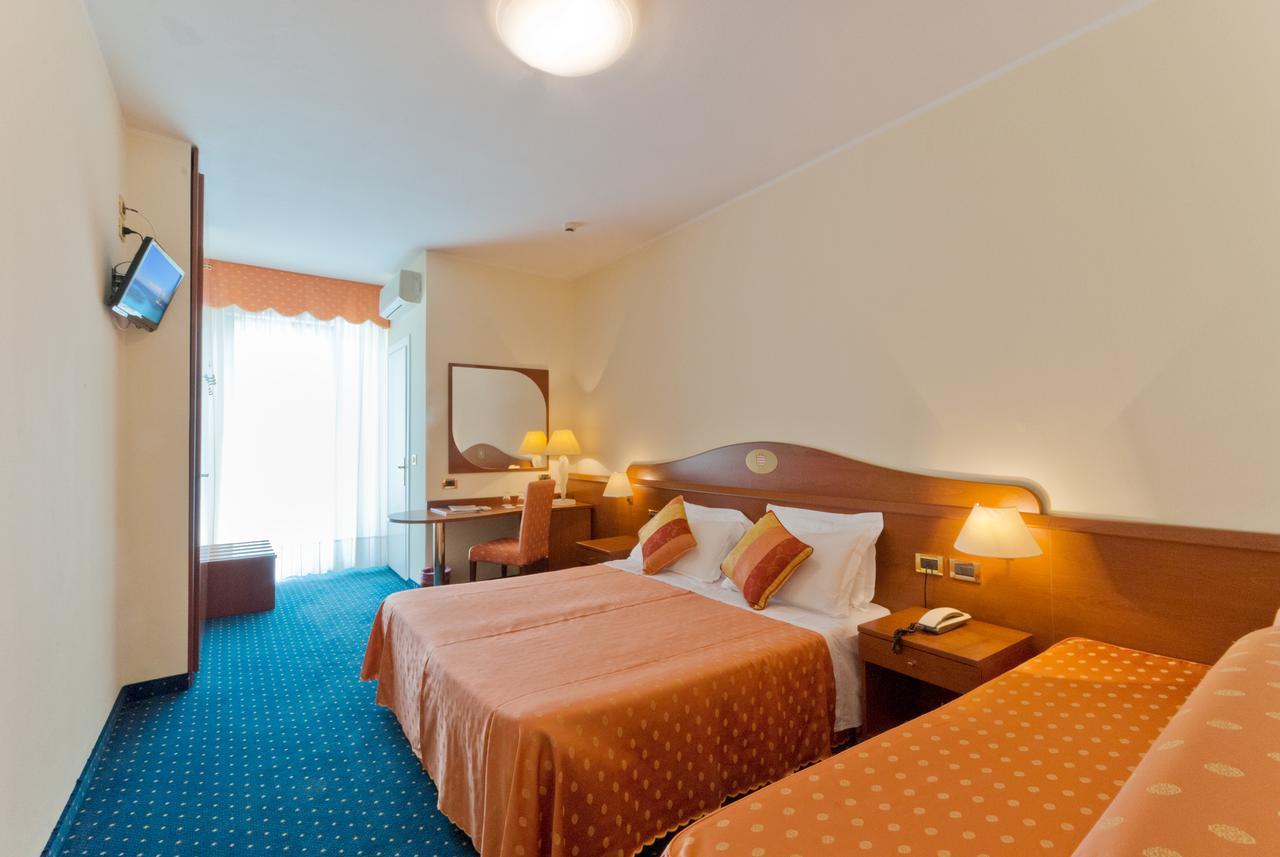 Hotel Montecarlo Bibione Luaran gambar
