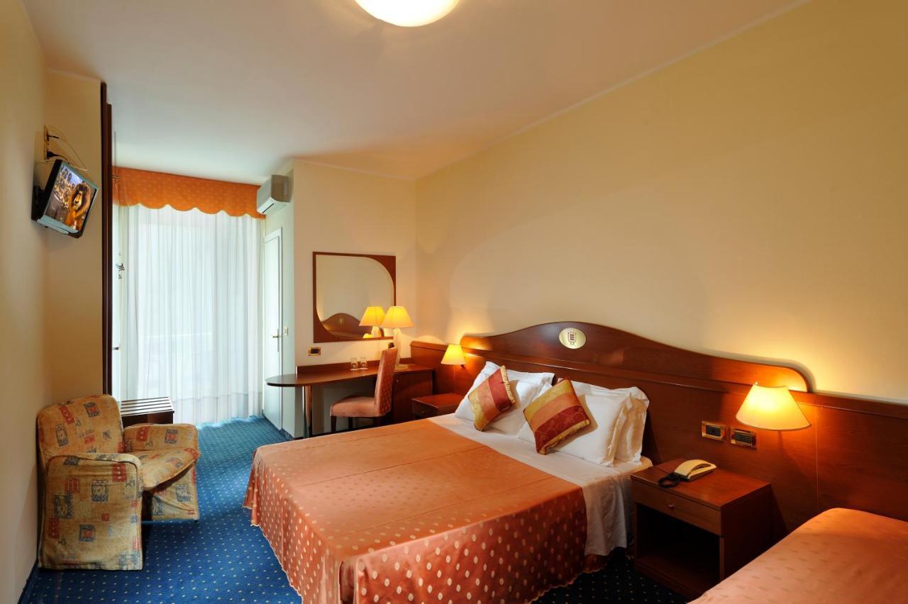 Hotel Montecarlo Bibione Luaran gambar